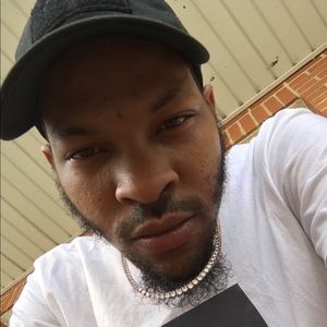 Meet your Posher, Dontae